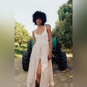 Christy Dawn Nicks Dress in Carnelian Aster Garden Floral Print. Size medium.